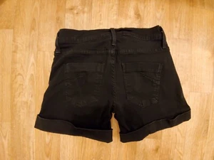 EUC Women's James Jeans Ivan Black Cuffed Stretch Shorts Size 27 - Picture 1 of 4