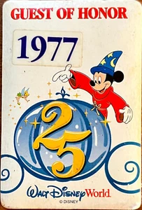 1977 GUEST OF HONOR Walt Disney World - 25th Anniversary - Bild 1 von 2