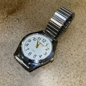 Geneva Quartz Watch Silver 40mm Stainless Steel Band Analog Model 7849 Runs Good - Picture 1 of 9