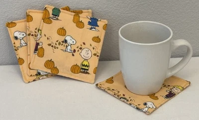 Juego de 4 posavasos reversibles de calabaza Charlie Brown Snoopy otoño Halloween Foto 1 de 3