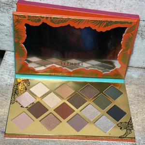 Sephora WILD EYES 16 Eyeshadow Palette 16x1.40g/16x0.049 oz Brand New READ BELOW - Picture 1 of 10