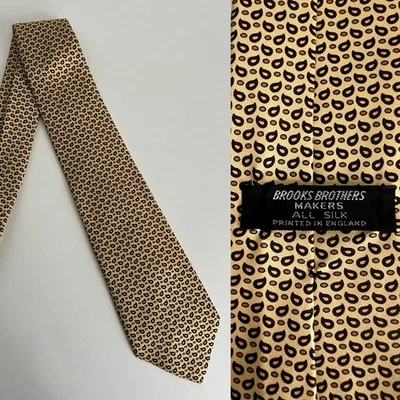Corbata Brooks Brothers Makers EE. UU. Seda Antigua Loca Estampada Inglaterra De Colección Foto 1 de 4