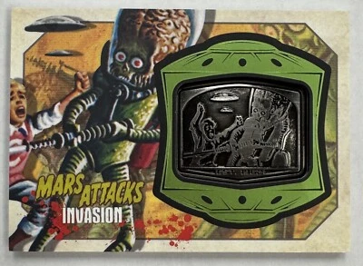 2013 Mars Attacks Invasion Destroying A Dog Medallion Relic MM-15 - Image 1 of 2