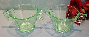 Green Depression Glass U.S. Glass Scroll Octagon Creamer and Sugar - Picture 1 of 2