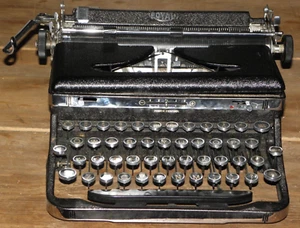 Máquina de escribir Royal Deluxe Model A 1937 excelente estado de funcionamiento - Imagen 1 de 11