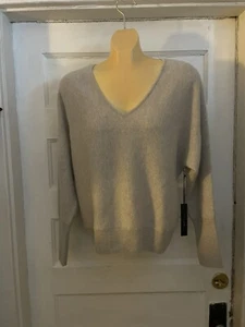 NUEVO CON ETIQUETAS TAHARI 100% 2 CAPAS CACHEMIR Suéter Corte Completo Manga Cuello en V Gris Claro talla L - Imagen 1 de 7