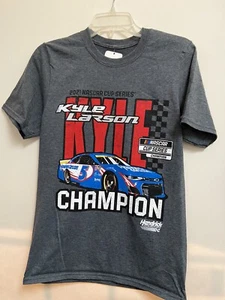 Camisa Kyle Larson #5 Nascar 2021 Carbón Campeonato de una Cara para Hombre Grande - Imagen 1 de 3