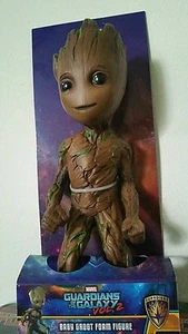 Figura de espuma NECA talla real 1:1 bebé GROOT réplica Guardianes de la Galaxia Vol.2 - Imagen 1 de 4