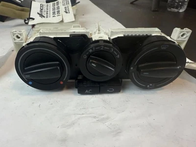 Оригинальный переключатель температуры климат-контроль нагреватель переменного тока для Volkswagen Jetta 1999 - 2006 годов выпуска - Изображение 1 из 4