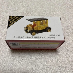 Disney Tomica Midtown Cab - Picture 1 of 6