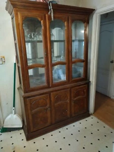 R. J. HORNER OAK 3 DOOR WINGED GRIFFIN CHINA CABINET - Picture 1 of 1