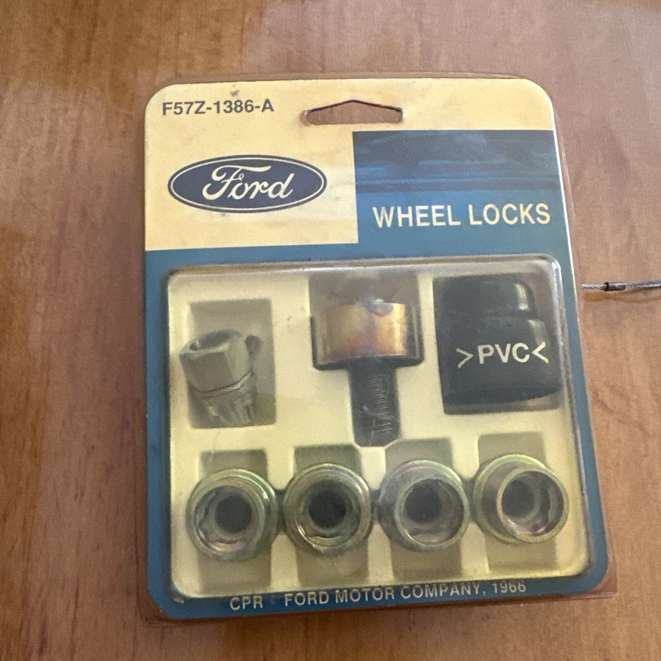 1995 - 2003 Ranger 防盗锁定凸耳螺母锁套件原始设备制造商 F57Z-1386-A — 第 1/2 张图片