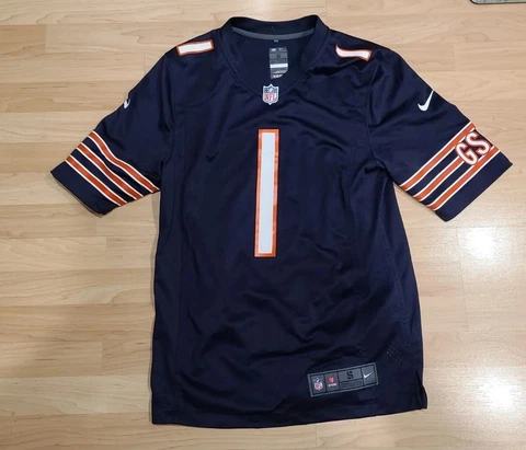 Nike Men’s  Justin Fields #1 Navy Chicago Bears Jersey Size Small Cover