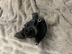 Triumph Sprint RS ST 955 Water Coolant Pump With Cover - Picture 1 of 2