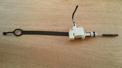 Volkswagen Touareg 2004-2006 actuador de bloqueo de puerta de combustible 3B0959782 Foto 1 de 3