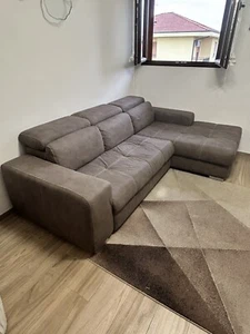 Lisa SmallDivano letto con penisolaRivestimento fibra nerocm. 259 x 178 x 94 - Foto 1 di 4