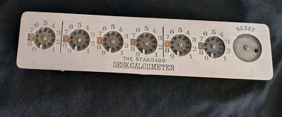 Calculadora de escritorio vintage The Standard de seis dígitos con reinicio 1907 Foto 1 de 4