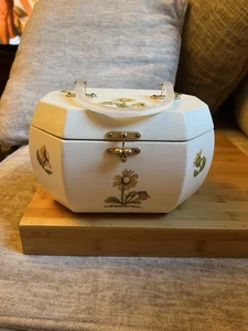 Vintage Wooden Floral Decoupage Box Purse Makeup Case Travel Hand Bag 8.5 X 5.5 - Picture 1 of 9