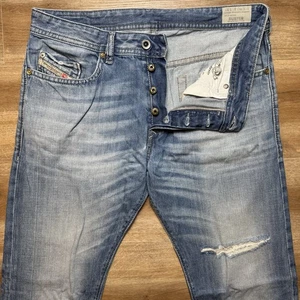 Diesel Jeans Men 33x32 Blue Buster Regular Slim Taper Leg Cotton Distress 0839C - Picture 1 of 12