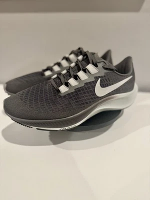 Nike Air Zoom Pegasus 37 Dark Gray Size 8 Athletic Shoes - Image 1 of 4