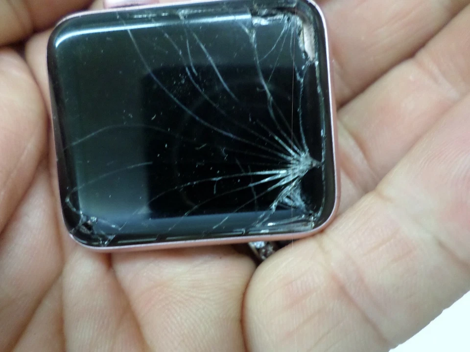 Apple Watch 2 38mm Aluminum Case Unlocked Crack Screen - Image 1 of 4