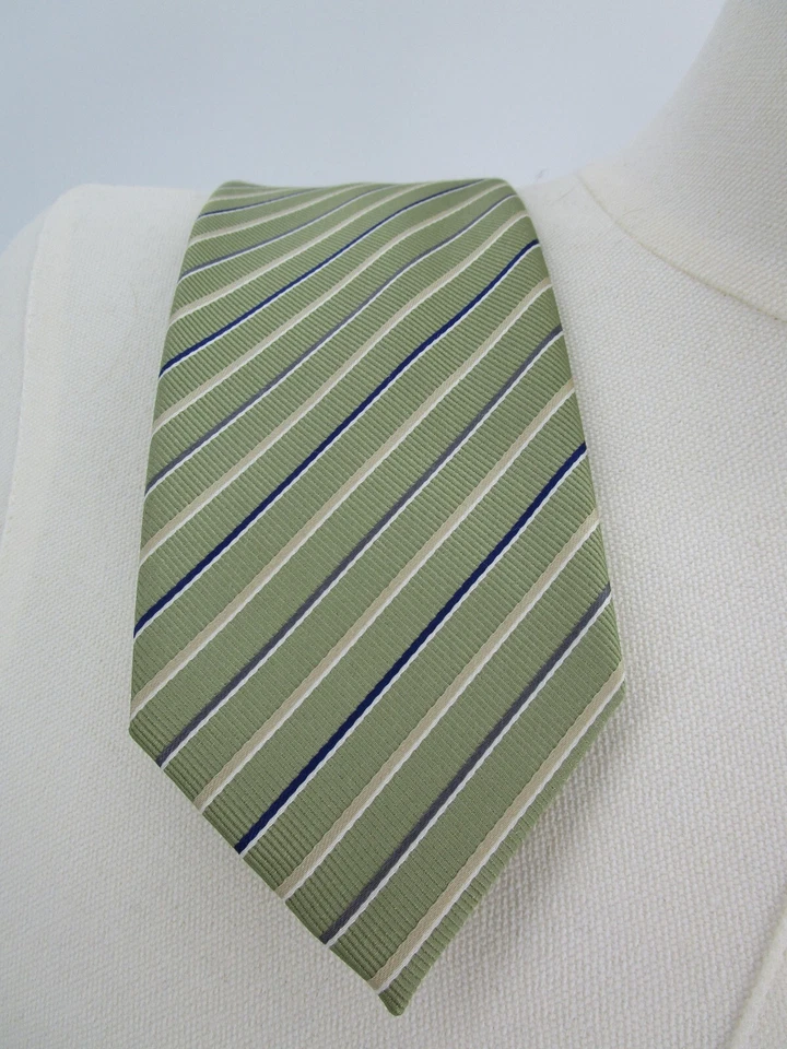 Corbata para hombre Firenze a rayas verdes 52" de largo 3" de ancho 100 % seda ajustada Preppy Foto 1 de 4
