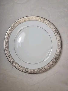 Philippe Deshoulieres Trianon Platinum Salat Mittagessen Dessert 8,5 Teller ~neu~ - Bild 1 von 7