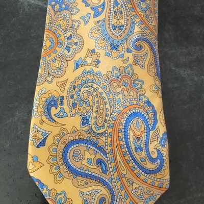 Corbata de seda cachemira estampada amarilla y azul Countess Mara 57" Foto 1 de 4