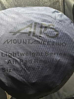 Almohadilla para dormir Alps Mountaineering Comfort Series 20”x72”x1,5” camping mochilero Foto 1 de 3