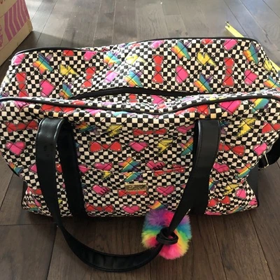 Bolso de Lona BETSEY JOHNSON Hearts & Stars Weekender 18x 12x 9 Foto 1 de 4