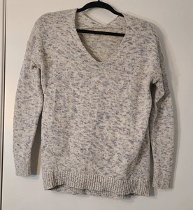 Suéter Pullover Loft para Mujer Mármol Cuello en V Talla Mediana  - Imagen 1 de 8