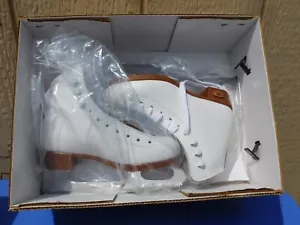 NEU ALTER LAGER RIEDELL MÄDCHEN F21 FIGUR SKATE GRÖSSE 1/2 MED - Bild 1 von 6