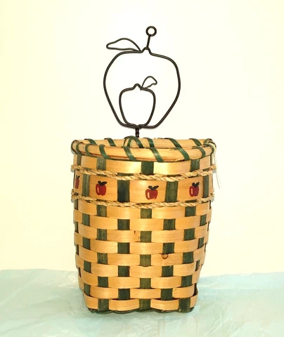Woven Wicker Wall Hanging Basket Green Checkerboard Apple Design & Wire Hanger Cover