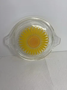 Vintage Pyrex Daisy Sunflower Lid Clear Yellow Flower 470-C Replacement Lid ONLY - Picture 1 of 8