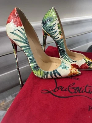 Zapatos de salón Christian Louboutin para mujer con estampado floral blancos multicolores talla 36 5,5 Foto 1 de 4