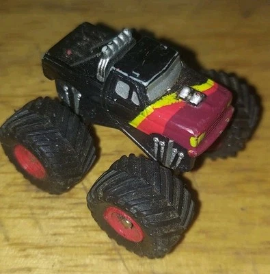 Micro Machines Tuff Trax Monster Truck Galoob Vintage Bone Crusher!! - Image 1 of 4