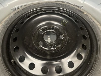 Rueda de repuesto compacta 17x4 compatible con 14-20 IMPALA 978029 Foto 1 de 4