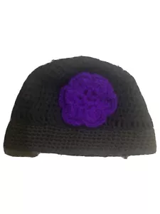 Women’s Knitted Hat - Picture 1 of 4