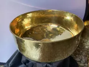Volles Messing freiliegende runde gehämmerte Spüle, Badezimmerspüle, Master-Duschspüle - Bild 1 von 10