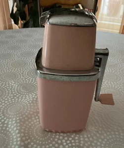 VTG -Maid Of Honor Pink Manual Hand Crank Ice Crusher - MCM 1950 - Picture 1 of 7
