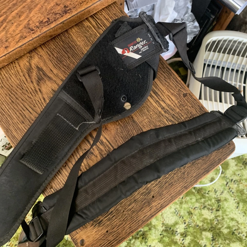 Bianchi Ranger Series Nylon Shoulder Holster, size 10 used, very good condition - Image 1 of 4