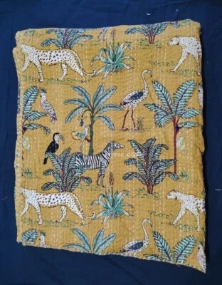 Colcha acolchada hecha a mano con estampado animal arte algodón indio Foto 1 de 4