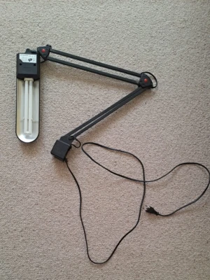 Schreibtischlampe Gelenkarm Lampe Tischlampe Bürolampe Arbeitsplatzleuchte - Bild 1 von 4