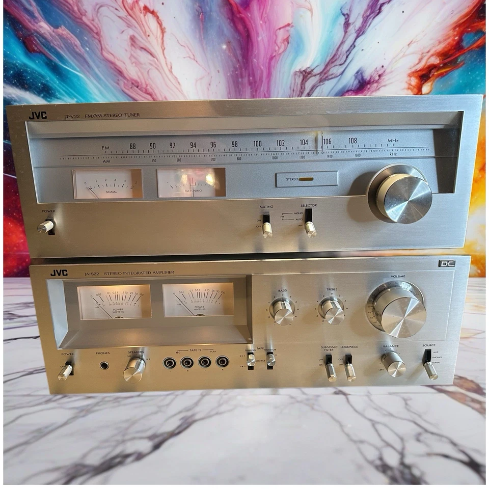 Vintage JVC  JA-S22 Stereo amplifier 1978 + JT-V22 Tuner Full Service! STUNNING! - Image 1 of 4