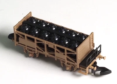 BRASS Marklin Z-scale VTG Acid transport car 12 containers brakeman's platform - Image 1 of 3