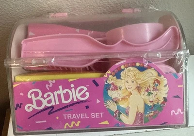 Set de viaje Barbie Mattel 1990 vintage sellado estuche cepillo de dientes taza peine cepillo para el cabello Foto 1 de 4