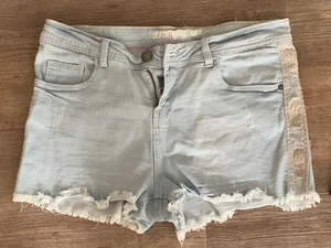 UpFashion Jeans-Hotpant - slim Fit - hellblau - Gr. 40 (eher 38) - NEUWERTIG - Bild 1 von 6