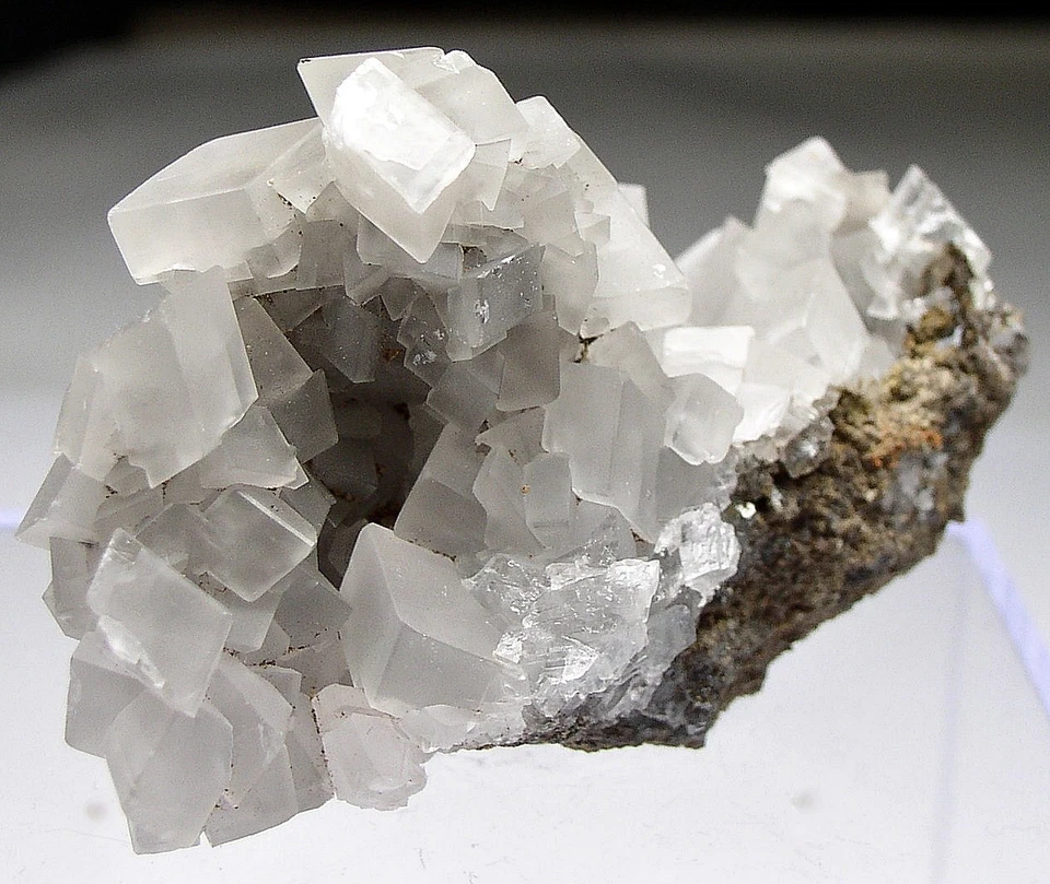 CALCIT Steinbruch "Calcit" Holzen Sauerland Nordrhein-Westfalen - RHOMBOEDER !!! - Bild 1 von 1