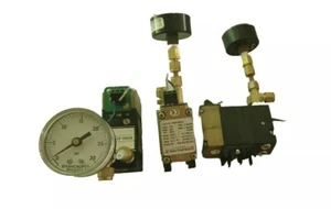 Fairchild TTF17800-401 Electro-Pneumatic Transducer 4-20 ma to 3-15 PSIG - Picture 1 of 1