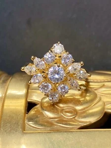 Vintage 18K Round Marquise Diamond Cluster Ring 1.85cttw Vs Sz 6.5 - Picture 1 of 8